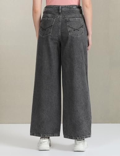 Women's Loose High Rise Jeans - Image 6