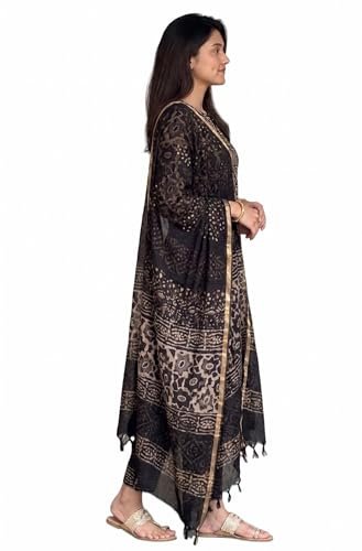 Women's Printed Straight Kurta and Pant with Dupatta Set - Image 4